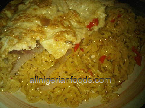 HOW TO MAKE INDOMIE INSTANT NOODLES, SPICY FRIED NOODLES